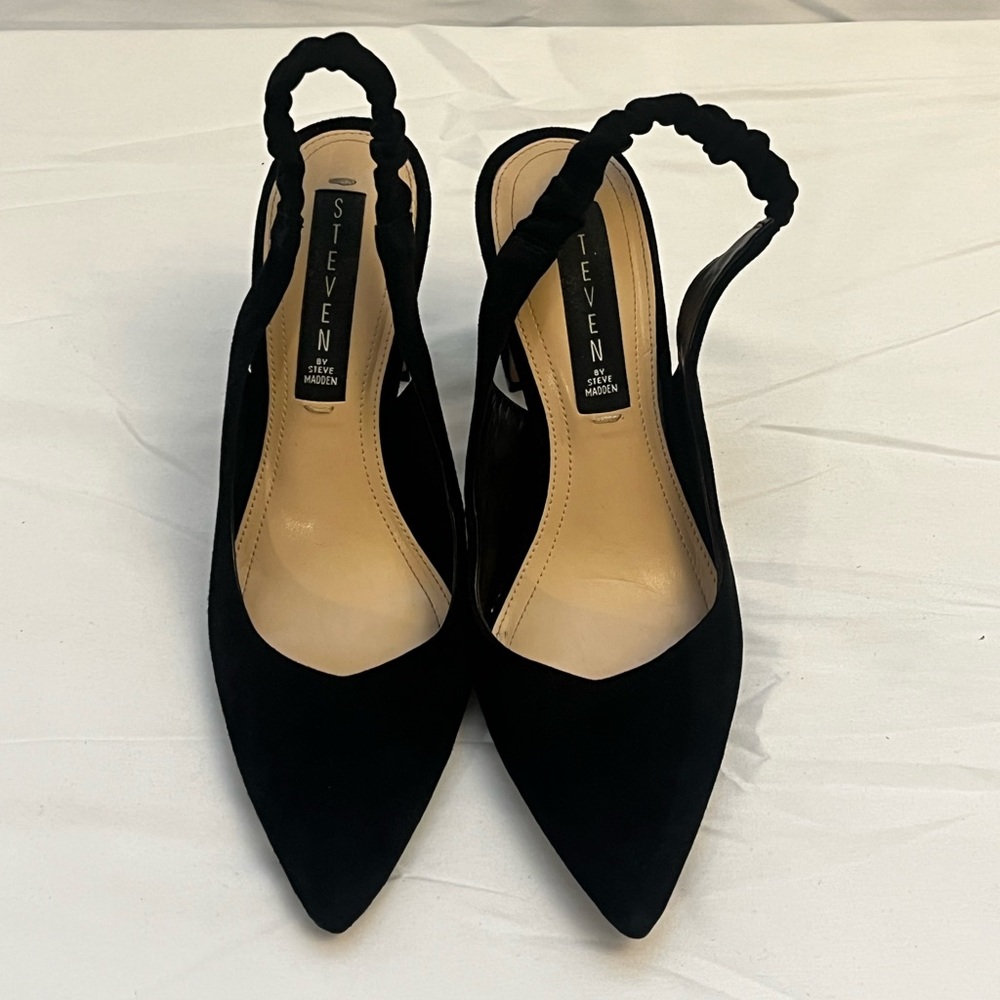 Steve Madden Black Leather Suede Slingback Pumps